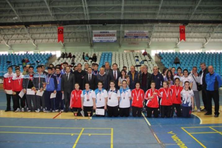 Gençler Badminton Şampiyonası Tamamladı